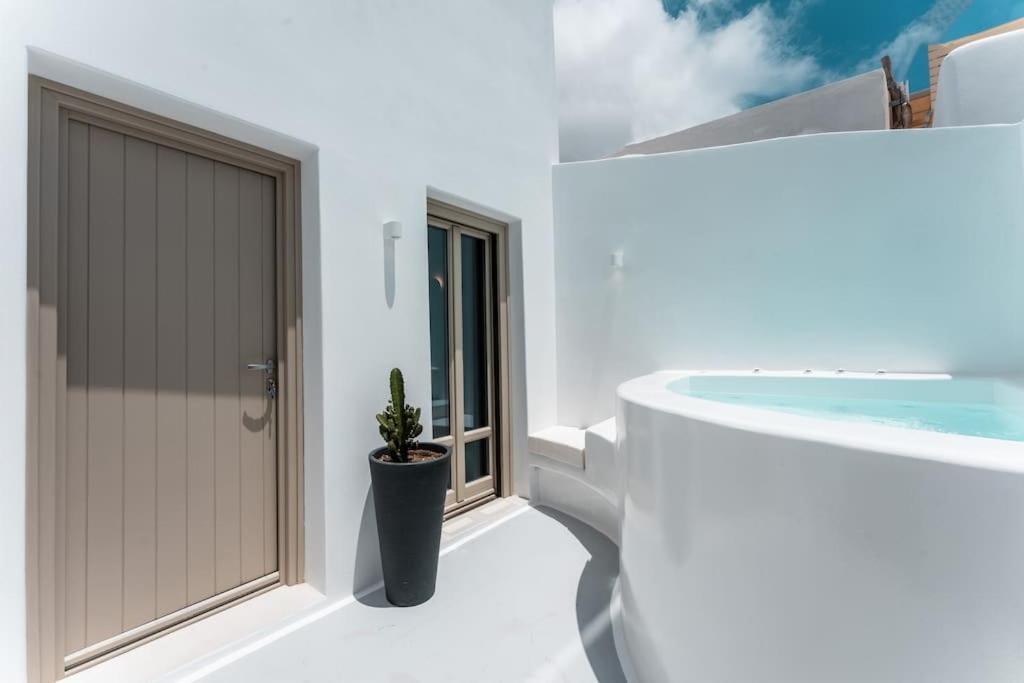 Akri Santorini With Heated Jacuzzi Villa Emporio  Buitenkant foto