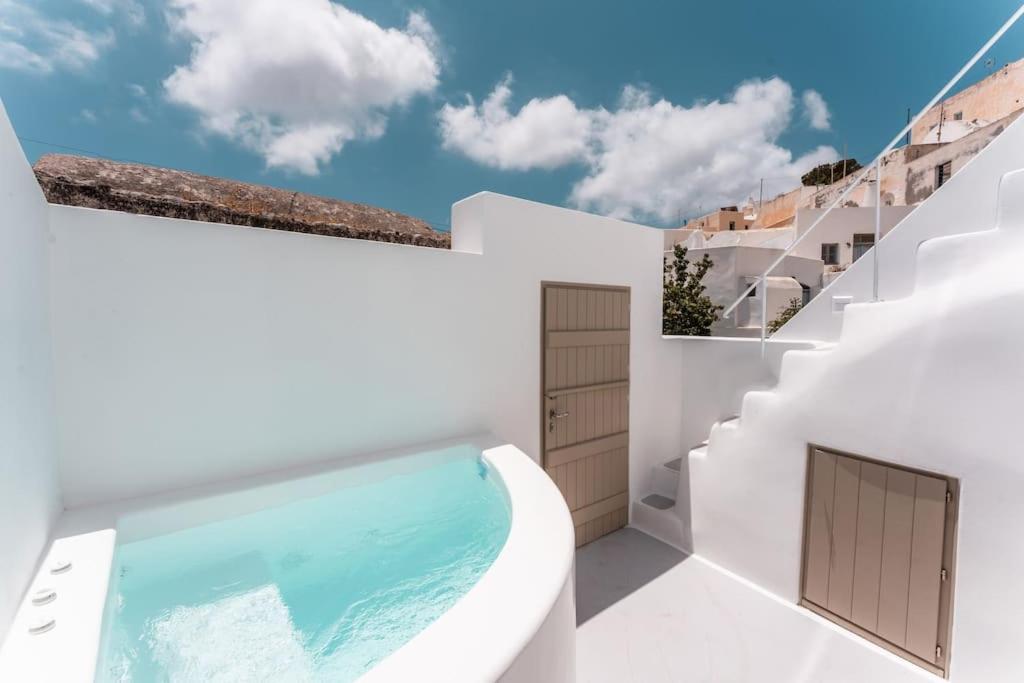 Akri Santorini With Heated Jacuzzi Villa Emporio  Buitenkant foto